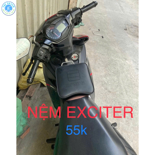 Nệm ghế xe Exciter có gác chân